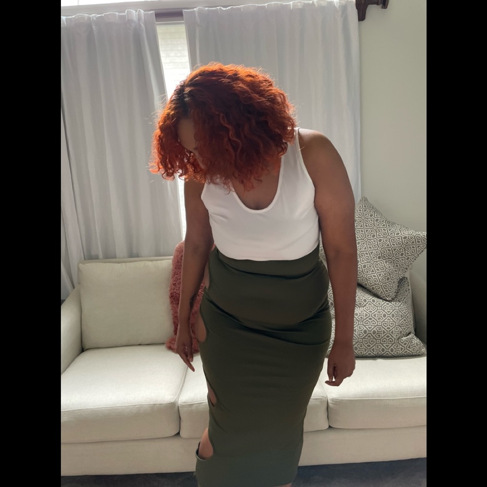 Brand new  dress 👗 with cut out on the side